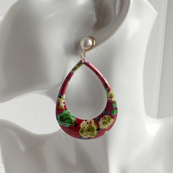 Red Floral Oval Teardrop Earrings - Picture 3 of 5